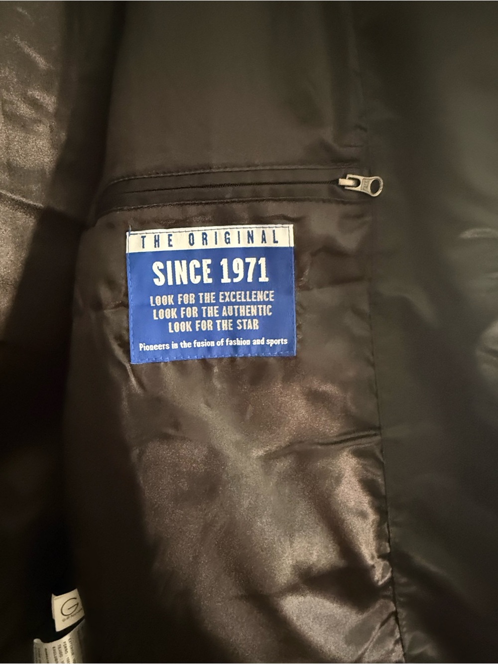 STARTER Black Satin Las Vegas Raiders Jacket with Gray Trim - Picture 9 of 10